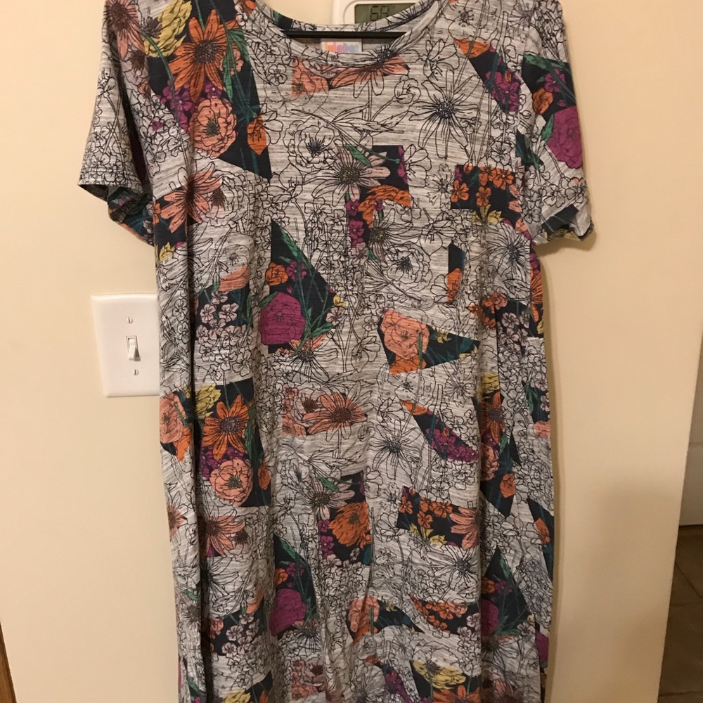 Lularoe Carly